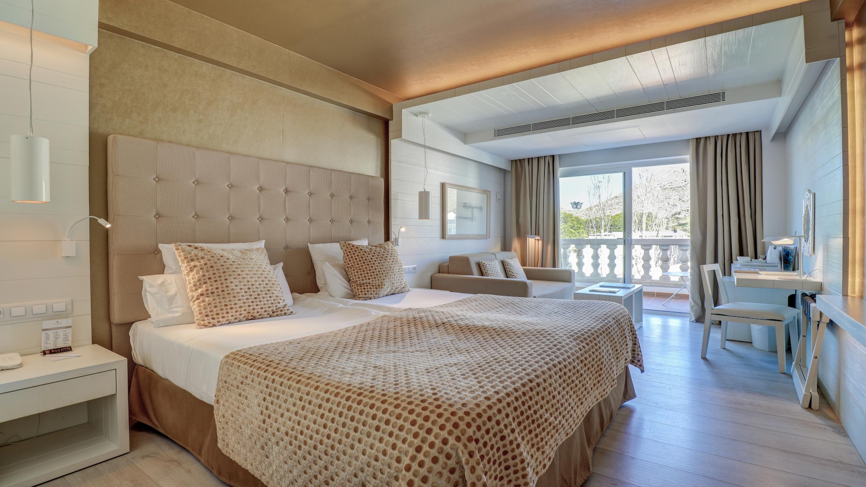 Hotel Illa D'Or & Club Apts 4* Sup Port de Pollenca Bagian luar foto