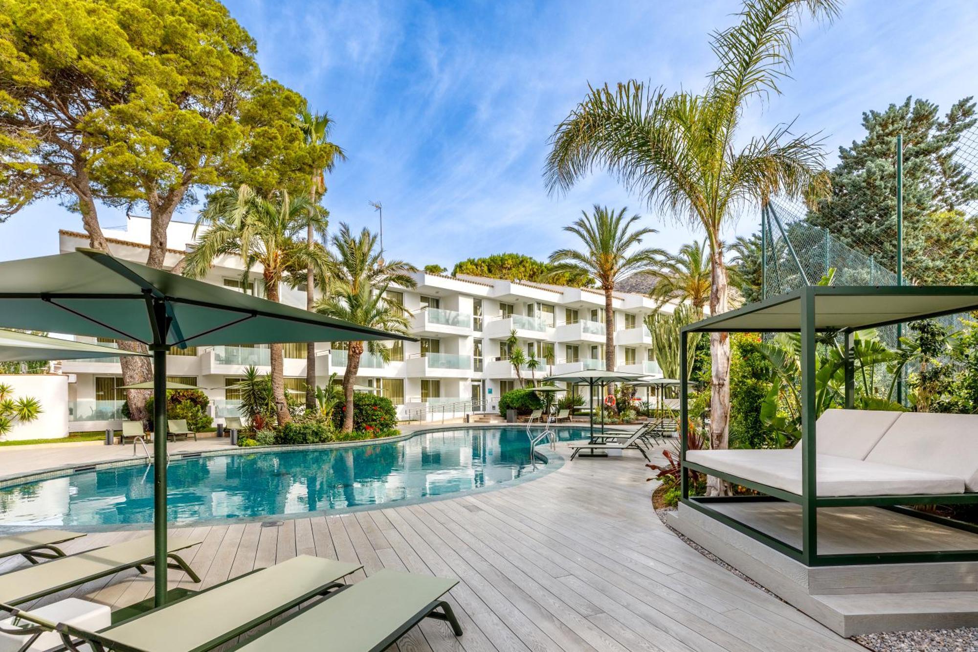 Hotel Illa D'Or & Club Apts 4* Sup Port de Pollenca Bagian luar foto