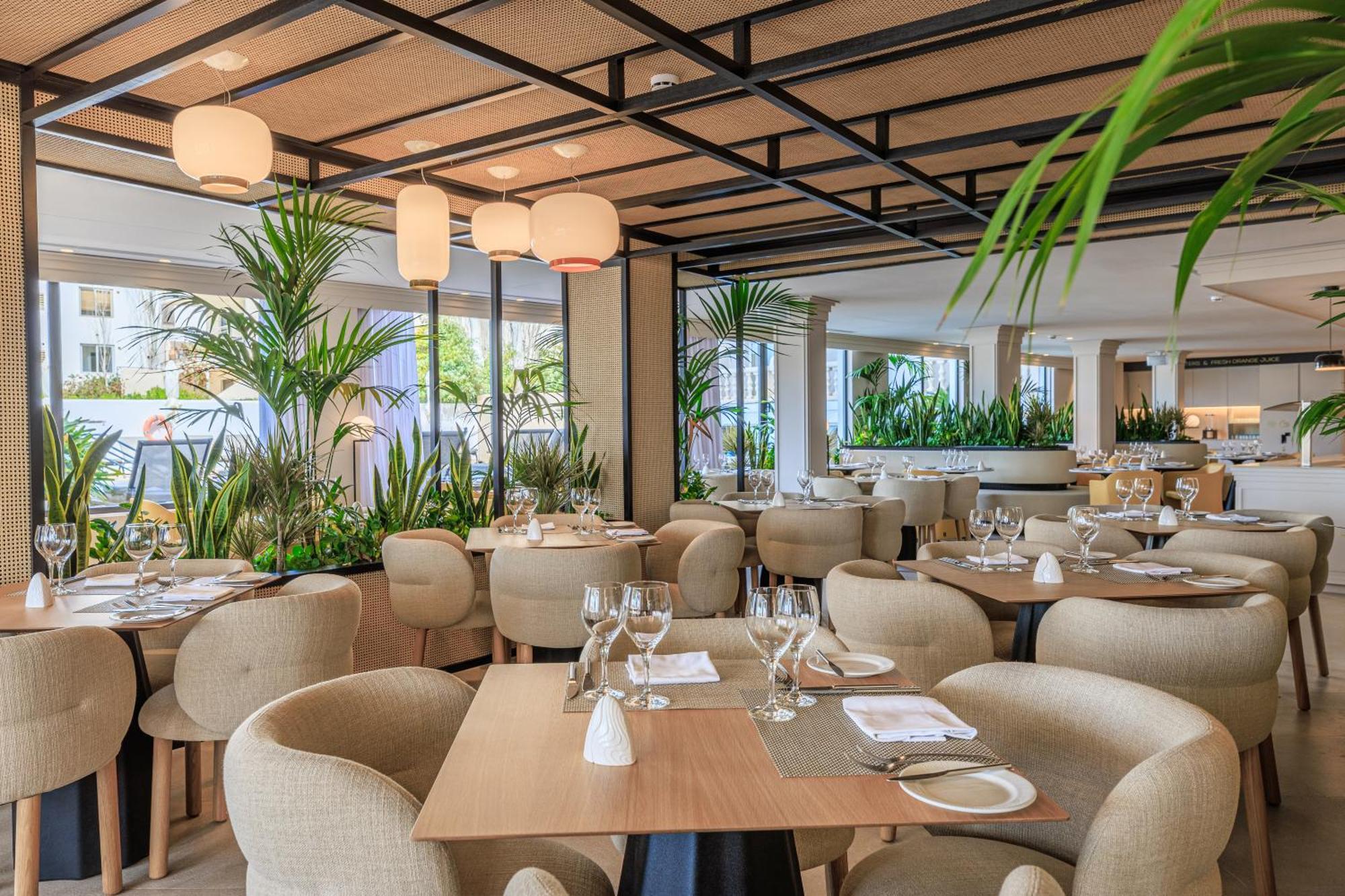 Hotel Illa D'Or & Club Apts 4* Sup Port de Pollenca Bagian luar foto