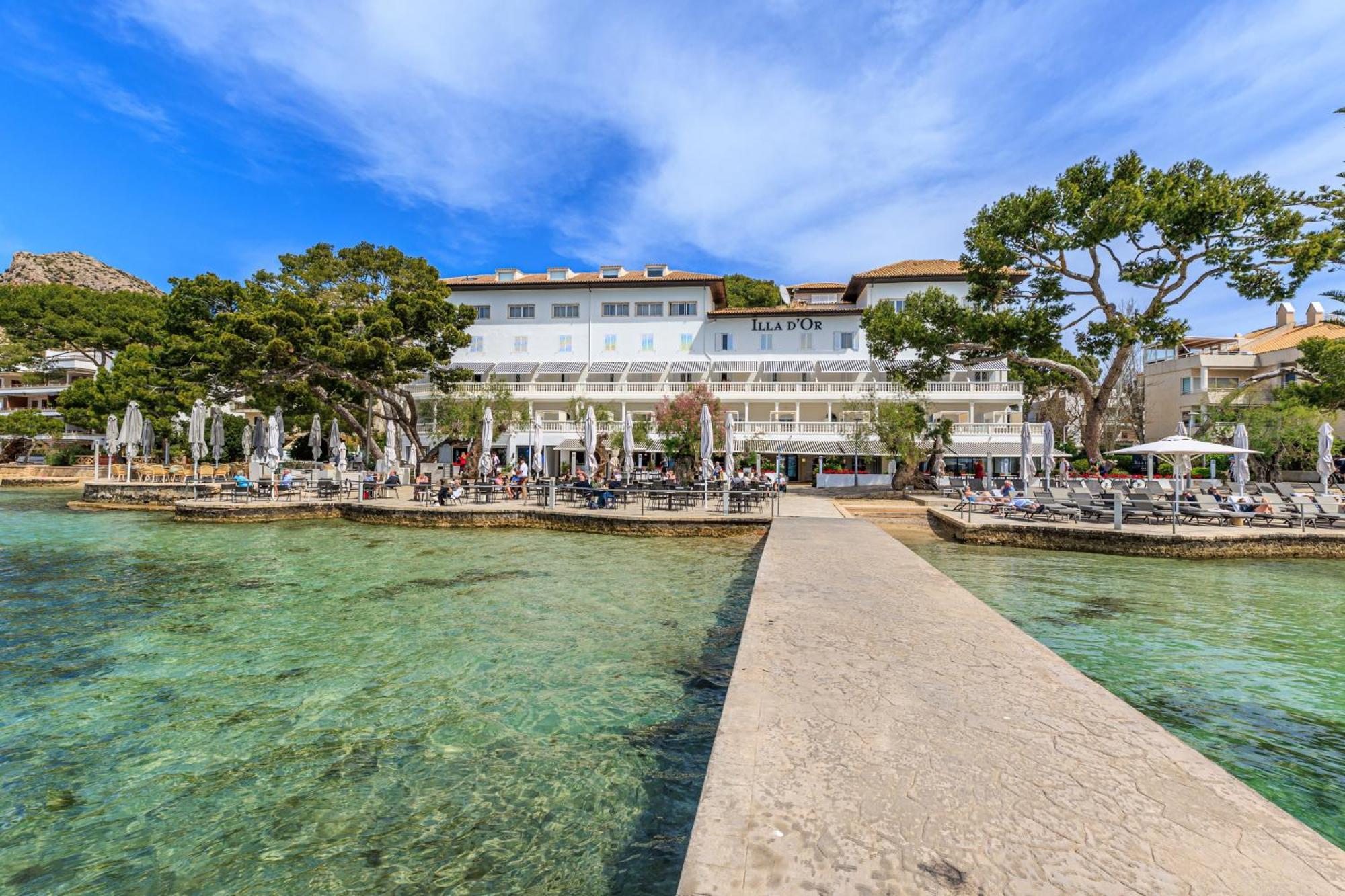 Hotel Illa D'Or & Club Apts 4* Sup Port de Pollenca Bagian luar foto