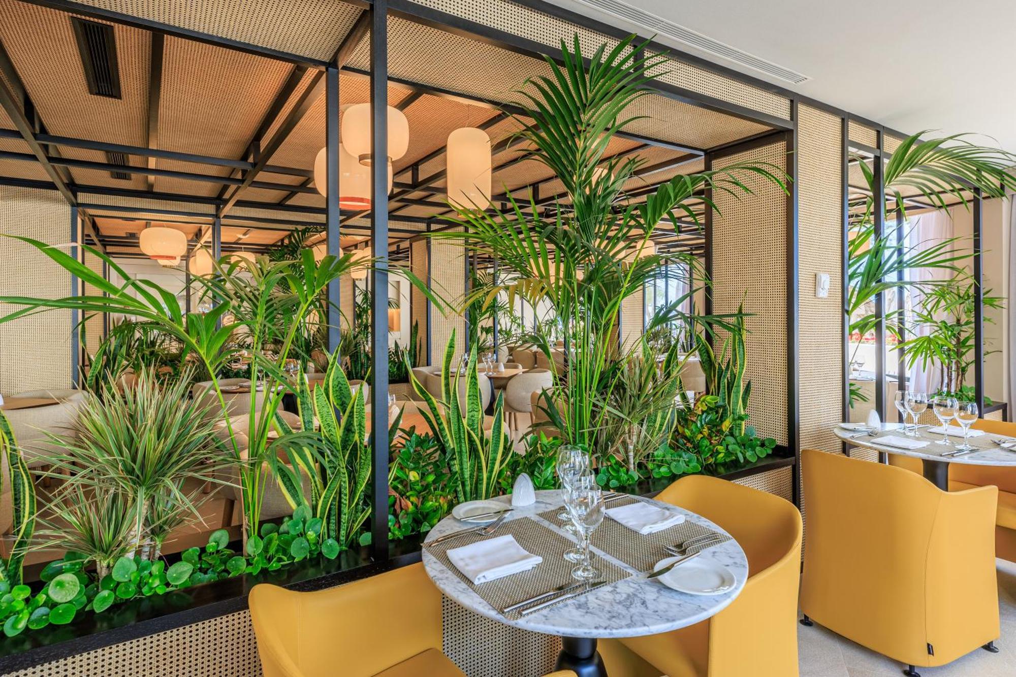 Hotel Illa D'Or & Club Apts 4* Sup Port de Pollenca Bagian luar foto