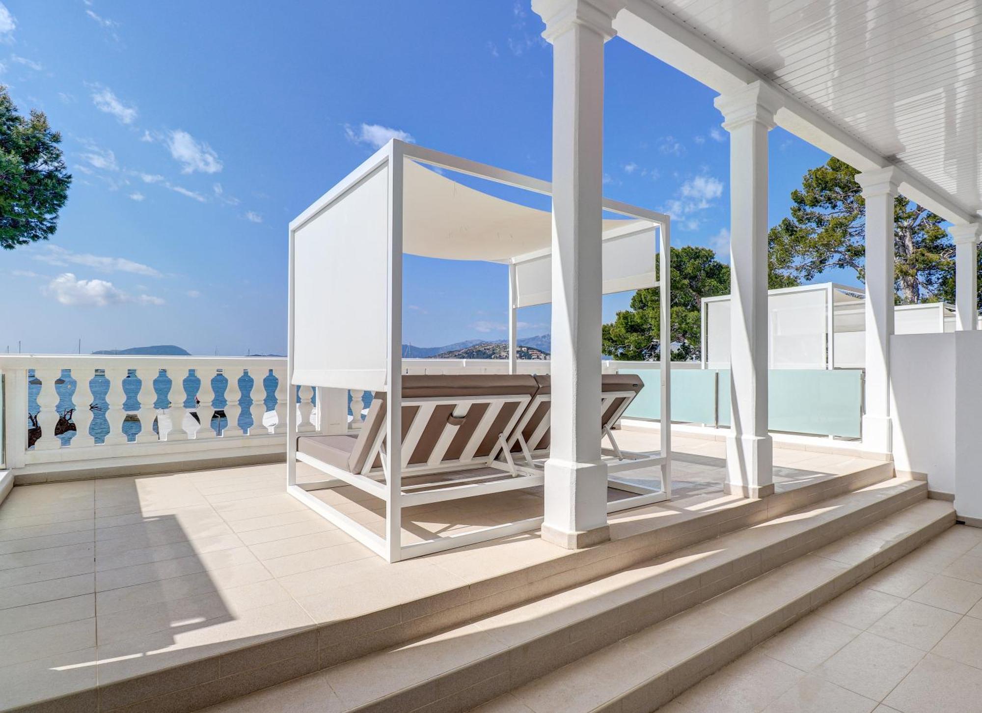 Hotel Illa D'Or & Club Apts 4* Sup Port de Pollenca Bagian luar foto
