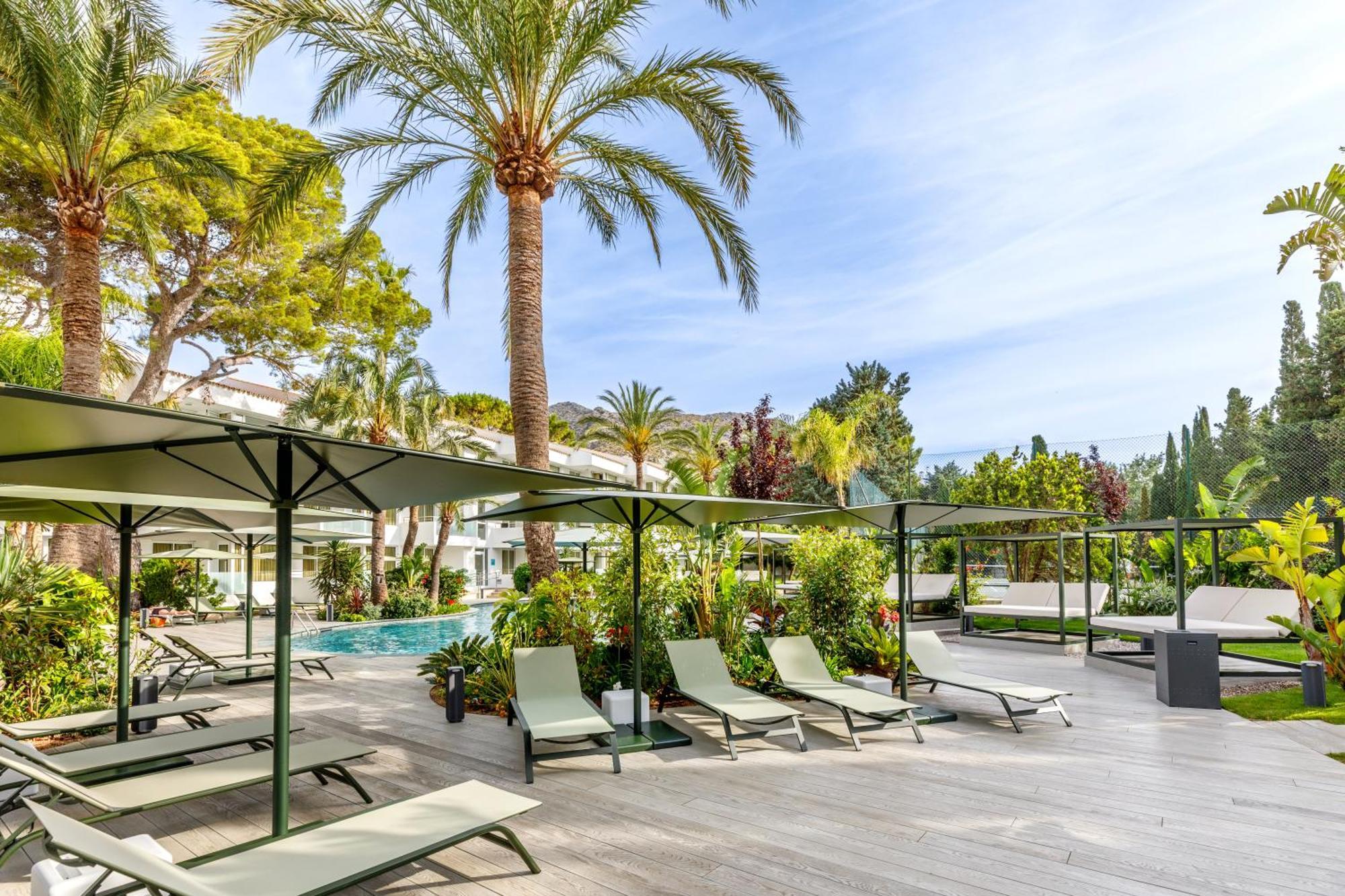 Hotel Illa D'Or & Club Apts 4* Sup Port de Pollenca Bagian luar foto
