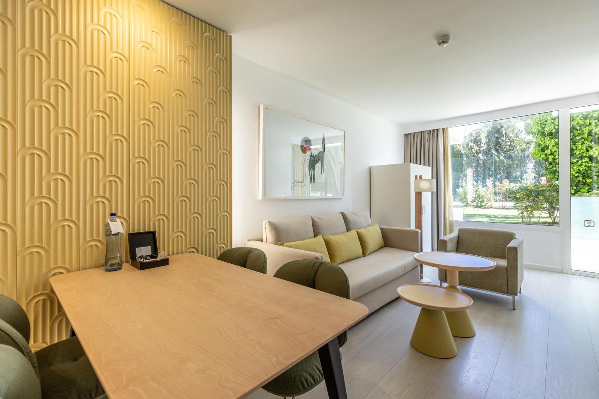 Hotel Illa D'Or & Club Apts 4* Sup Port de Pollenca Bagian luar foto